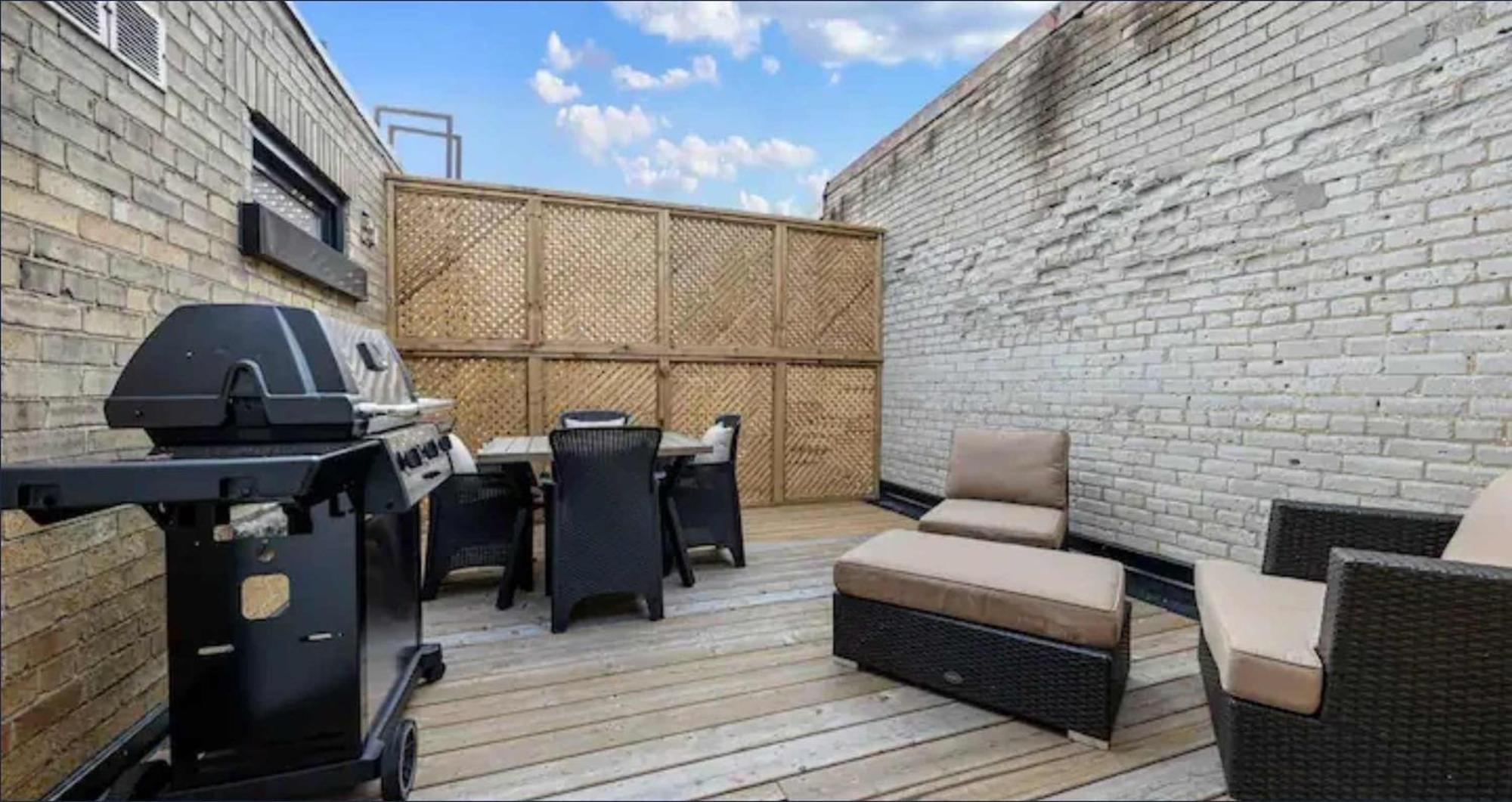 Casa St Clair - Suite -Style Suite W Lrg Patio Toronto Exterior foto